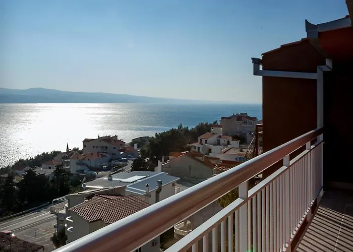 Apartman Toni Omis