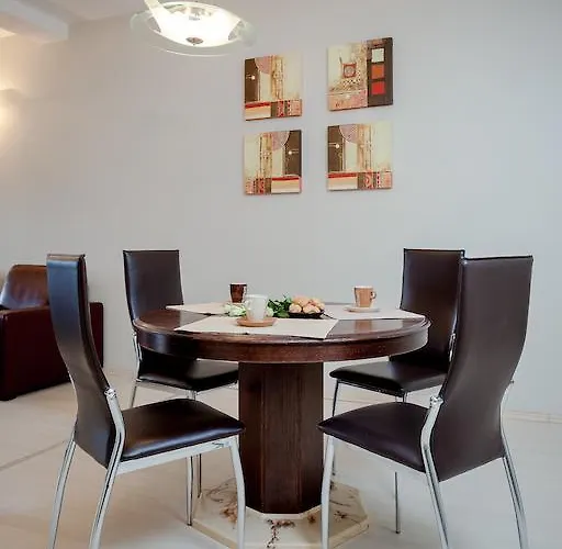 Apartman Toni Omis