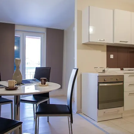Apartament Toni *